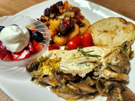 Tee Off Bar & Grill by null