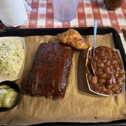 Bennett's Pit Bar-B-Que Catering
