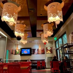 Luna Grill Huntington Beach - Bella Terra - Intereor