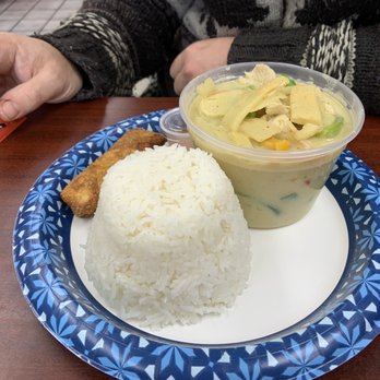 Pon's Thai Cuisine - Green curry - Thai Near Me - Asheville, North Carolina