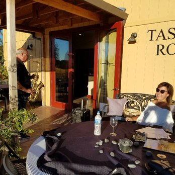 Mastroserio Winery - Wine Tasting Room Near Me - Somerset, California