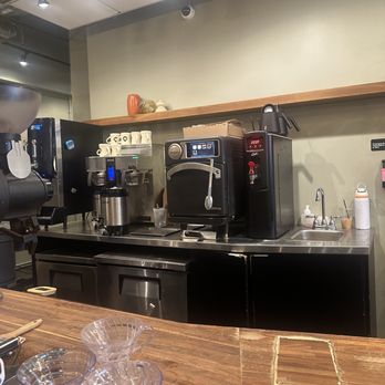 Big Shoulders Coffee - Interior - Coffee Roasteries Near Me - Chicago, Illinois