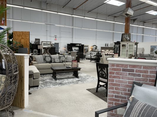 JEROME’S FURNITURE SUPERSTORE - Updated October 2024 - 373 Photos &amp; 708 ...