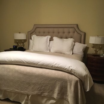 The Greystone Inn - Ford Room - Hotels Near Me - Lake Toxaway, North Carolina