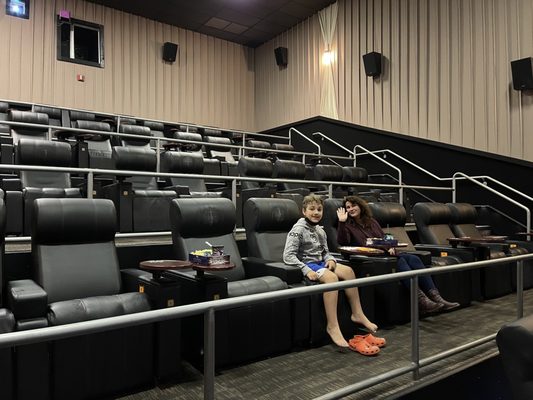 Prado Stadium 12 25251 Chamber Of Commerce Dr Bonita Springs Fl Movie Theatres Mapquest