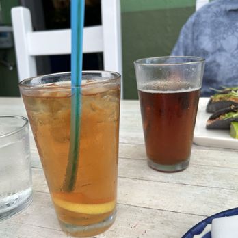Centro Mexican Kitchen - Iced tea and Modelo dark amber - Mexican Near Me - Boulder, Colorado