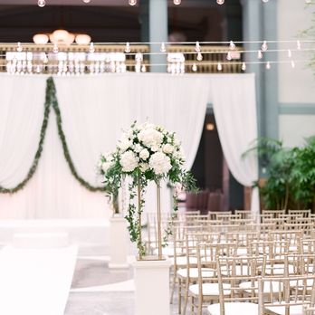 Juliet Tan Floral Design - Floral Designers Near Me - Chicago, Illinois Juliet Tan Floral Design - Floral Designers Near Me - Chicago, Illinois