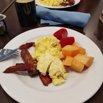 Norfolk Waterside Marriott - Breakfast buffet - Hotels Near Me - Norfolk, Virginia Norfolk Waterside Marriott - Breakfast buffet - Hotels Near Me - Norfolk, Virginia