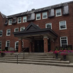 Ashbury College - Front entrance