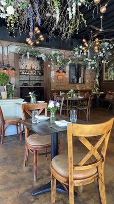 Marlow Bistro by null