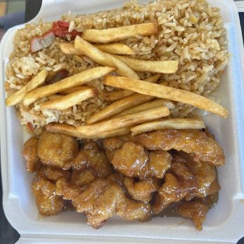 El Calenton Chino - Orange chicken combination - Chinese Near Me - Norwich, Connecticut El Calenton Chino - Orange chicken combination - Chinese Near Me - Norwich, Connecticut