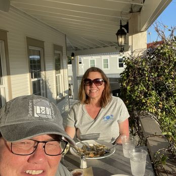 Owl Cafe - Bars Near Me - Apalachicola, Florida