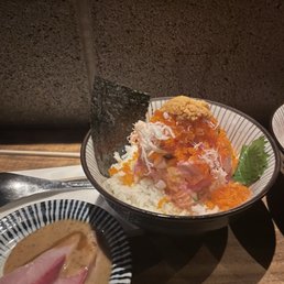 Bowl with uni and hamachi