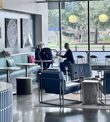 Cafe at the Loren by null