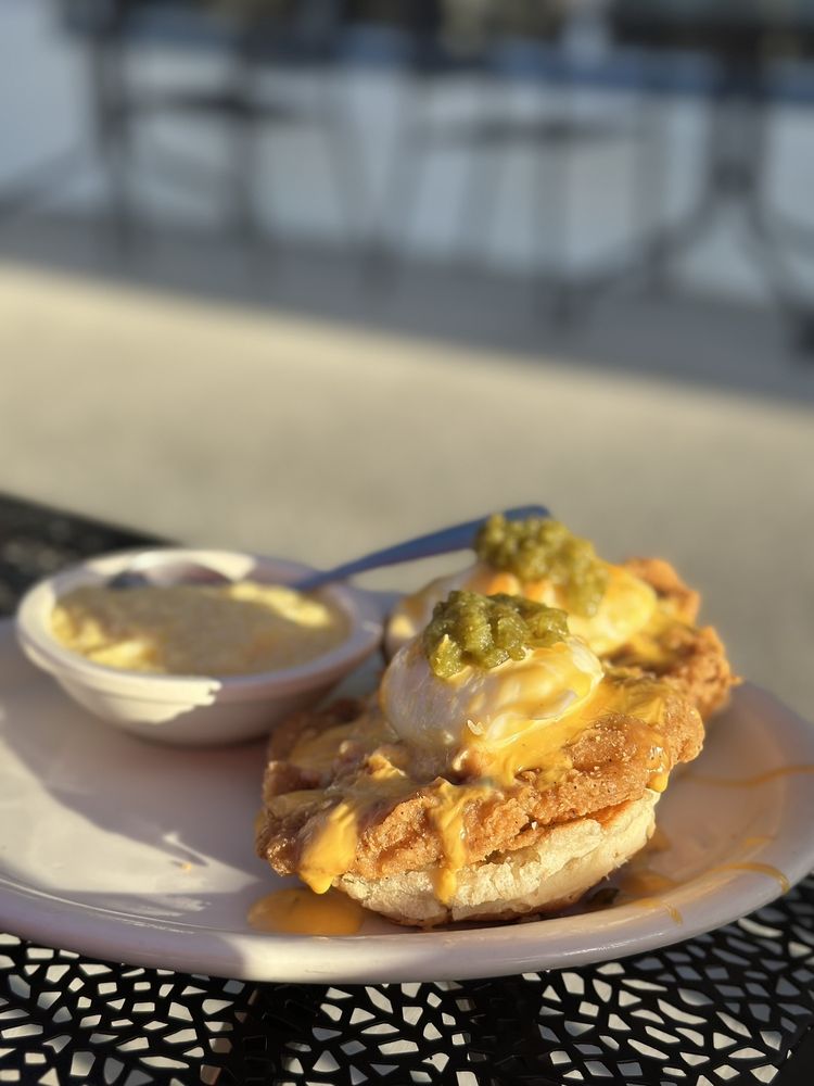 Johnny Grits Tarpon Springs Image
