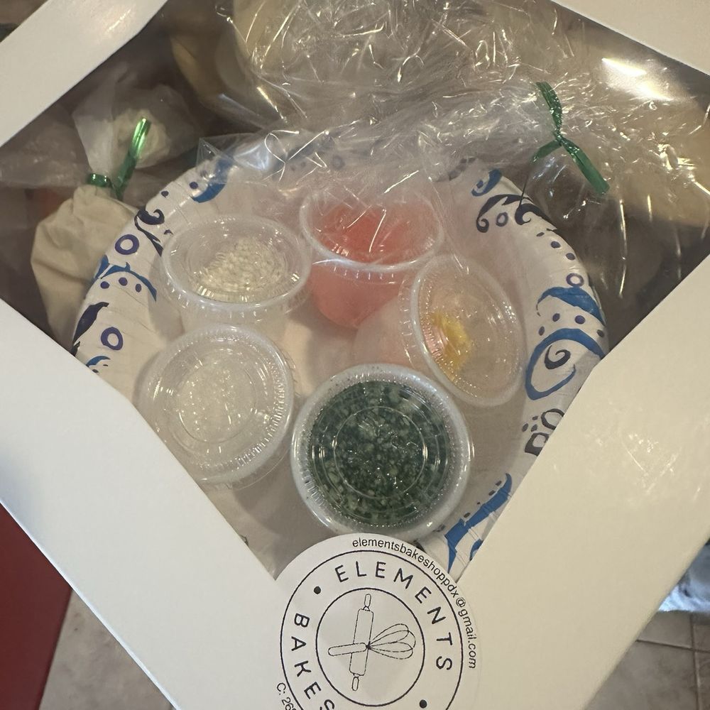Elements Bakeshop - Cookie decorating kit - Custom Cakes Near Me