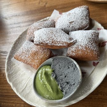 Between Us - Beignets - Breakfast & Brunch Near Me - San Diego, California