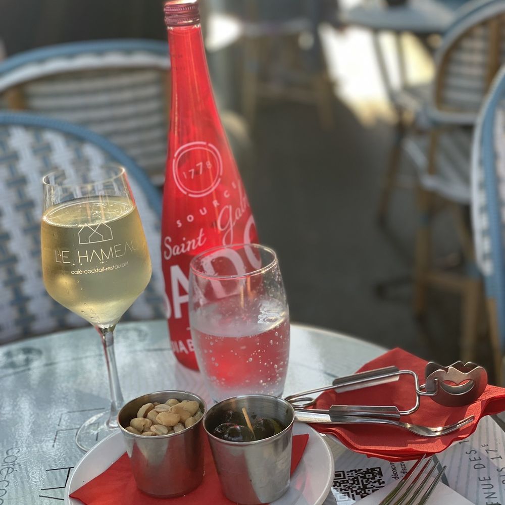 Le Hameau - Bar snacks and beverages - French Near Me - Paris, 75 Le Hameau - Bar snacks and beverages - French Near Me - Paris, 75