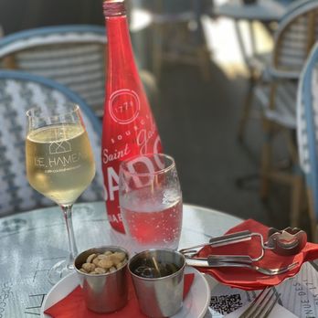 Le Hameau - Bar snacks and beverages - French Near Me - Paris, 75 Le Hameau - Bar snacks and beverages - French Near Me - Paris, 75