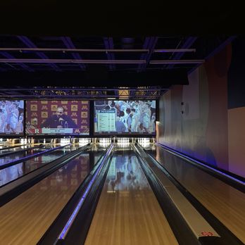 10PIN BOWLING LOUNGE - Updated October 2025 - 193 Photos & 389 Reviews - 330 N State St, Chicago