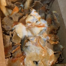 Cheesy Frizzle Fries Donair, beef