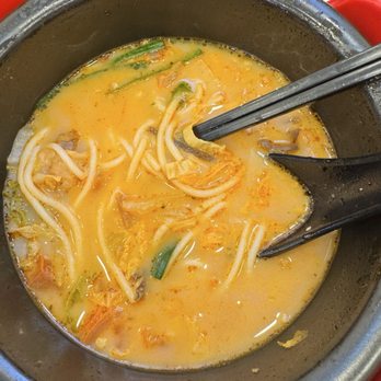 Dagu Rice Noodle - Supposed to be tomato broth? maybe ? - Noodles Near Me - Brooklyn, New York Dagu Rice Noodle - Supposed to be tomato broth? maybe ? - Noodles Near Me - Brooklyn, New York