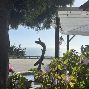 Whale Watchers Cafe - American Near Me - Big Sur, California Whale Watchers Cafe - American Near Me - Big Sur, California