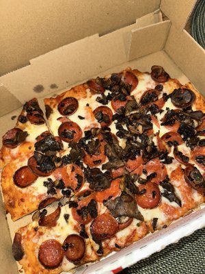Triple Beam Pizza by null