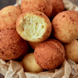 Tu Cafecito Latino - Buñuelos Colombian