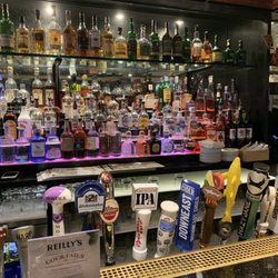 Reilly's Plates & Pours