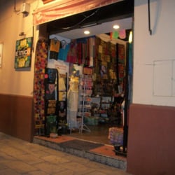 Étnico - Entrada al local.