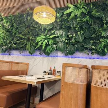 Four Seasons - Vietnamese Kitchen - Seating - Vietnamese Near Me - Reno, Nevada Four Seasons - Vietnamese Kitchen - Seating - Vietnamese Near Me - Reno, Nevada