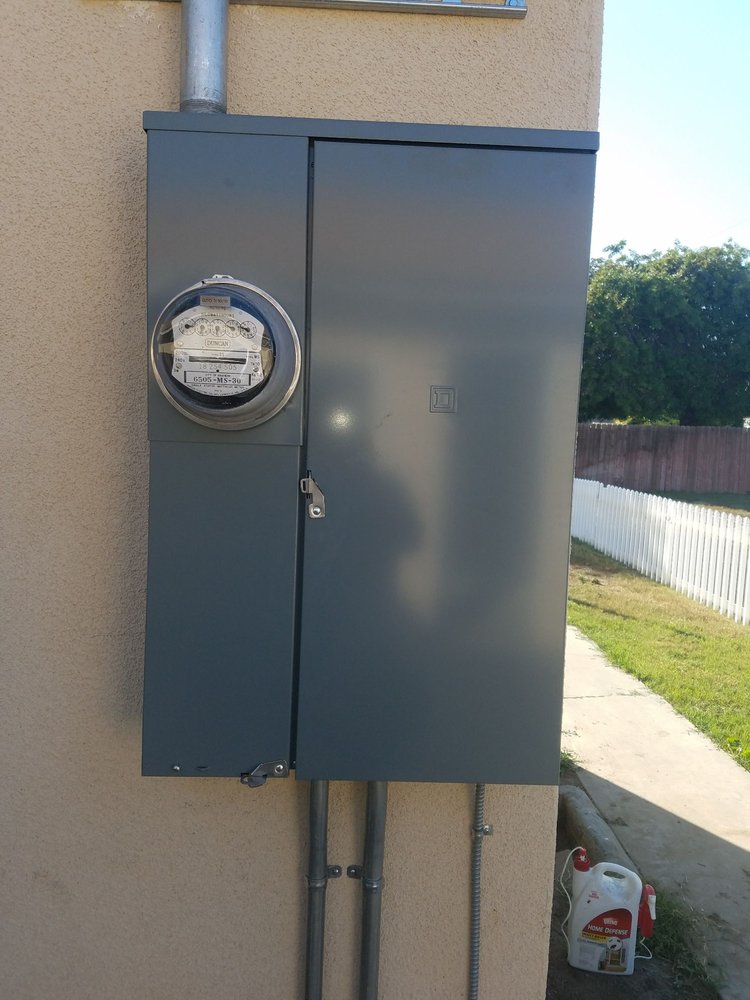 Slide of Dlt Electrical Services