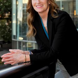 Madeleine's Photography - Santa Barbara headshot and lifestyle photographer