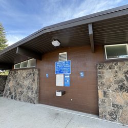 Memaloose Rest Area - Road trip pit stop