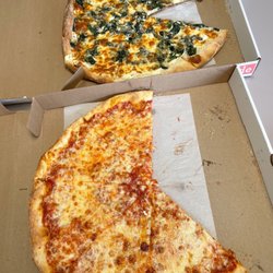 Calabria Pizza - White cheese with spinach and Plain cheese