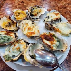 Café Via Mare - Oysters Plate - 3 kinds of baked oysters - Rockefeller, Boursin and with Bacon