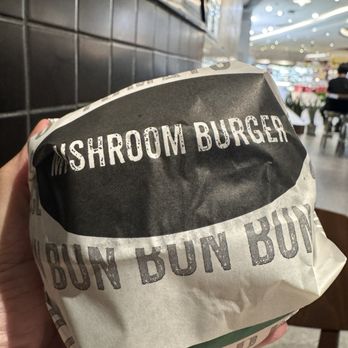 Triple O's - Burgers Near Me - Hong Kong, HK
