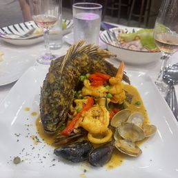 Whole crispy tilapia and seafood!