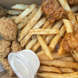 Ben's order of Boneless Wings with 2 Flavors. Left: Creole Rub, Right: Honey Heat.