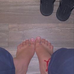 Le Le Nails - Toes