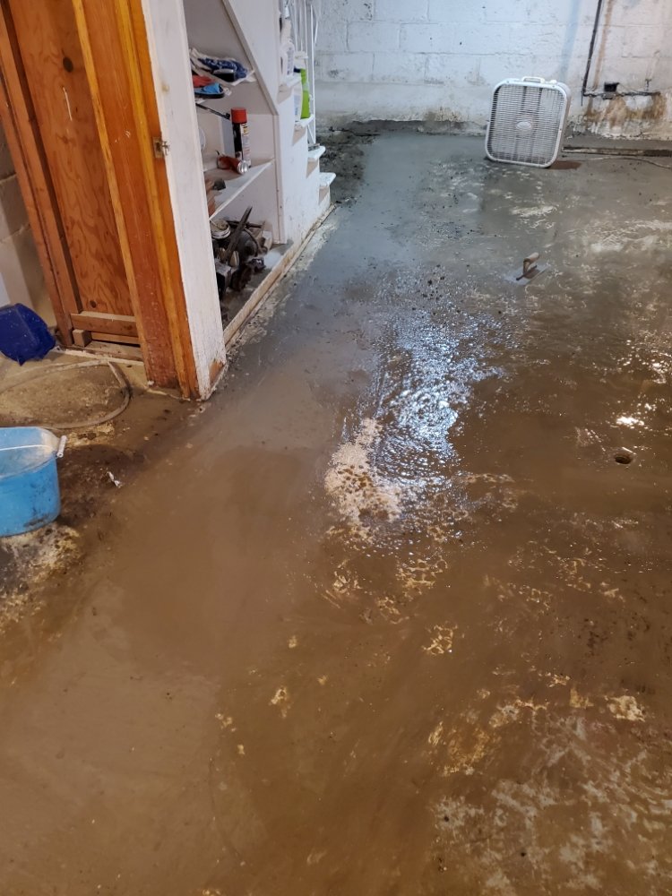 Slide of TRI-STATE RENOVATION & HANDYMAN