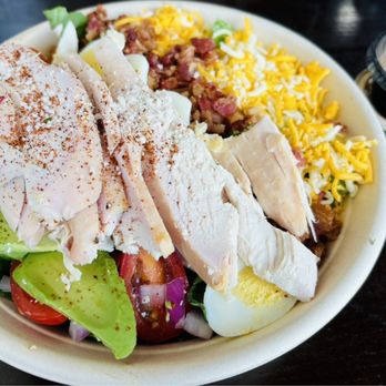 Cowboy Chicken - Kickin' Cobb Salad w/ no jalapeños - American Near Me - Sherman, Texas