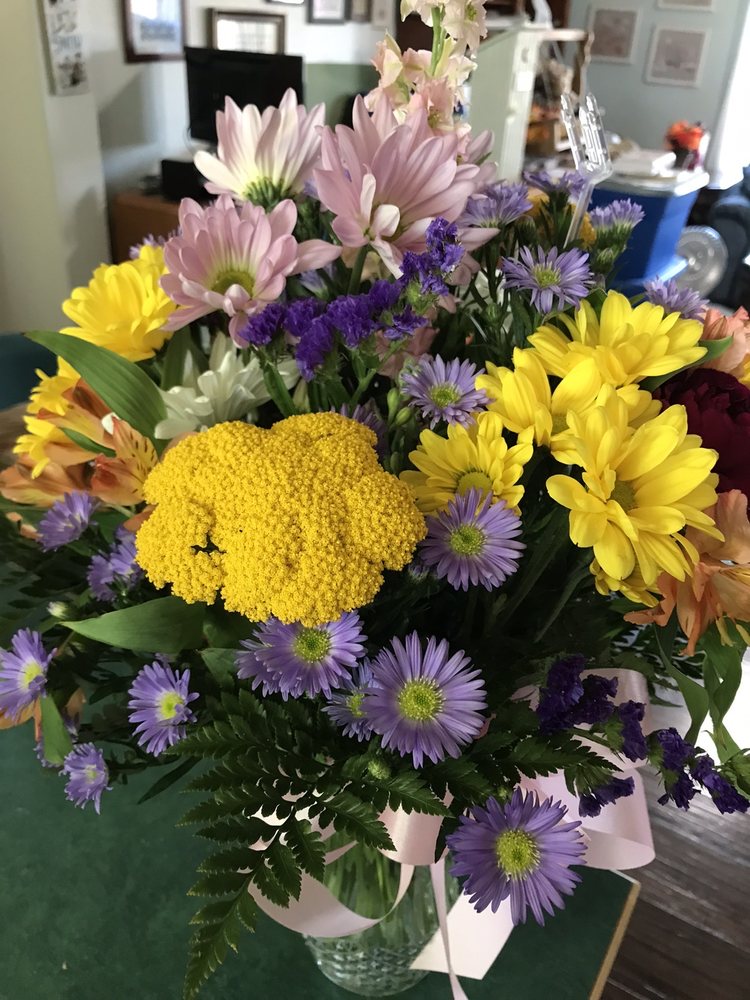 FLOWER COTTAGE Updated September 2024 10 Photos 30 N Market St