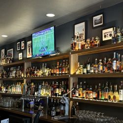 Poor Devil Saloon - Bar selection