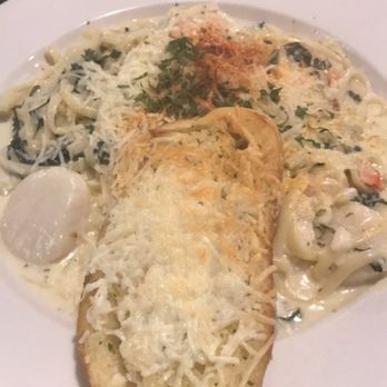 Tognazzini's Dockside - Seafood Near Me - Morro Bay, California