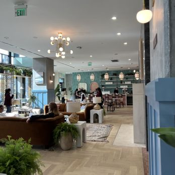 Daydreamer Coffee - Lobby area - Cafes Near Me - Austin, Texas