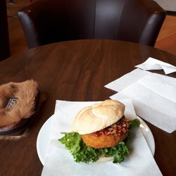 Gusticus - Fish sandwich