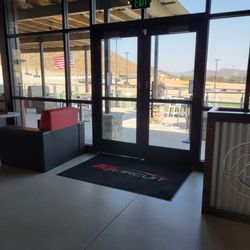 K1 Paddock Lounge - We watched the races from the patio