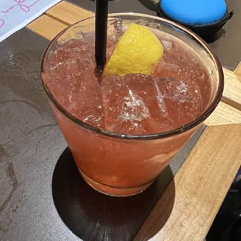 Hemingway's Restaurant - AFTERGLOW (Raspberry Tom Collins) - Bars Near Me - Toronto, Ontario